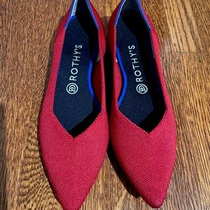 BRAND NEW w/o tag red slip on Rothy’s